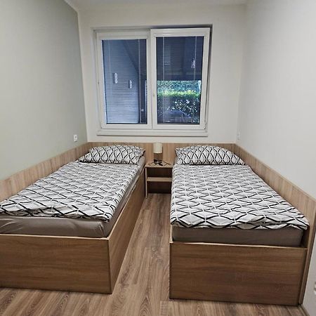 Appartement Rezidence Belehradska à Most Extérieur photo
